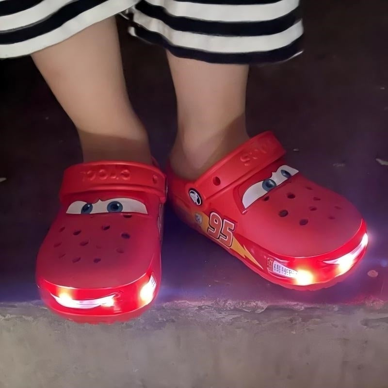 (Genuine) Kids Lightning 𝗠𝗰𝗤𝘂𝗲𝗲𝗻 Racing LED Clogs | Comfortable Non-Slip Sandals for Boys & Girls